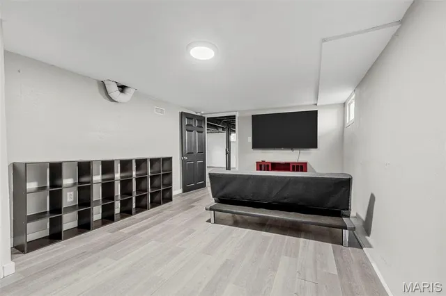 $135,000 | 19 Lee Avenue, Ferguson, MO 63135