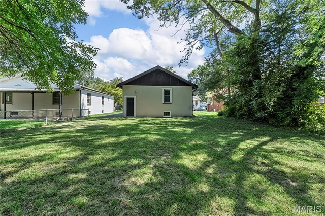 $135,000 | 19 Lee Avenue, Ferguson, MO 63135