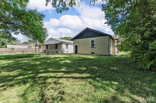 $135,000 | 19 Lee Avenue, Ferguson, MO 63135