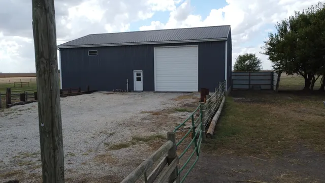 $459,900 | 1985 North 670 East Road, Gilman, IL 60938