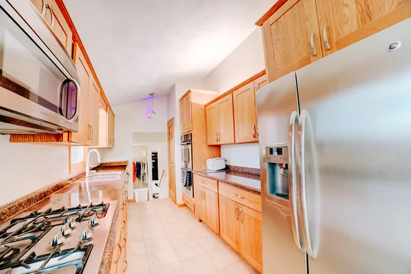 $405,000 | 1985 North 670 East Road, Gilman, IL 60938