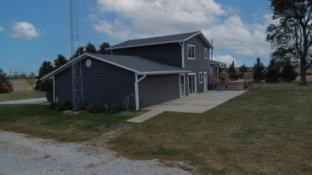 $459,900 | 1985 North 670 East Road, Gilman, IL 60938