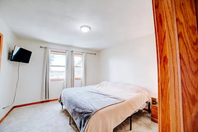 $459,900 | 1985 North 670 East Road, Gilman, IL 60938