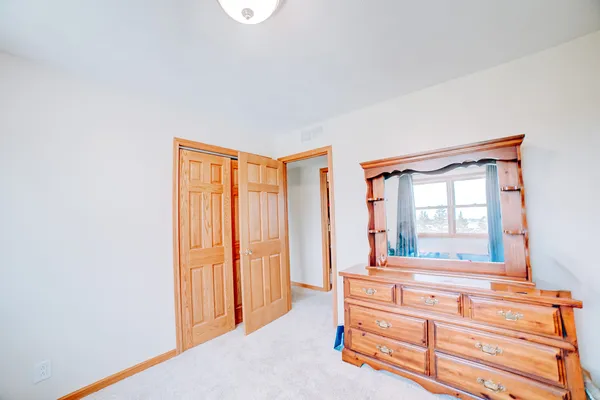 $405,000 | 1985 North 670 East Road, Gilman, IL 60938