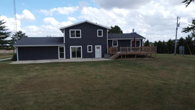 $459,900 | 1985 North 670 East Road, Gilman, IL 60938