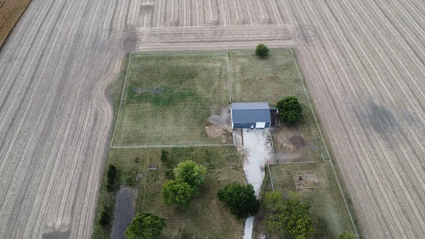 $405,000 | 1985 North 670 East Road, Gilman, IL 60938