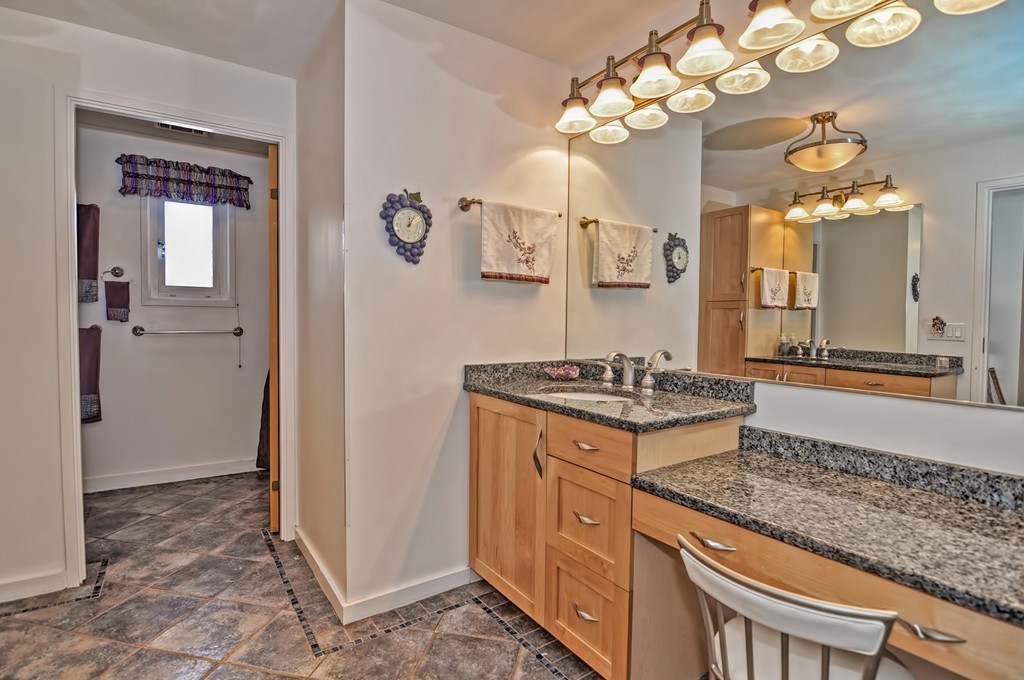 7 Colonel Gridley Road Sharon, MA 02067 - Photo 17 of 30 Gallery Image 17
