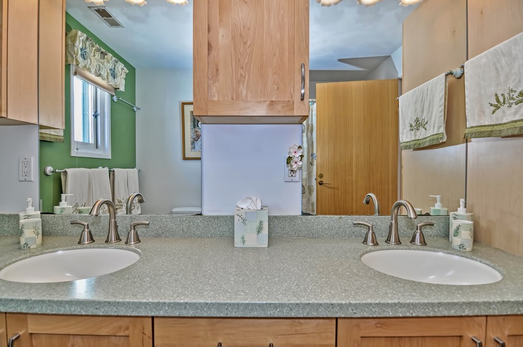 7 Colonel Gridley Road Sharon, MA 02067 - Photo 23 of 30 Gallery Image 23