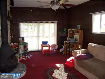 192 Jones Kane Road Williamstown, NJ 08094 - Photo 8 of 12 Living Room