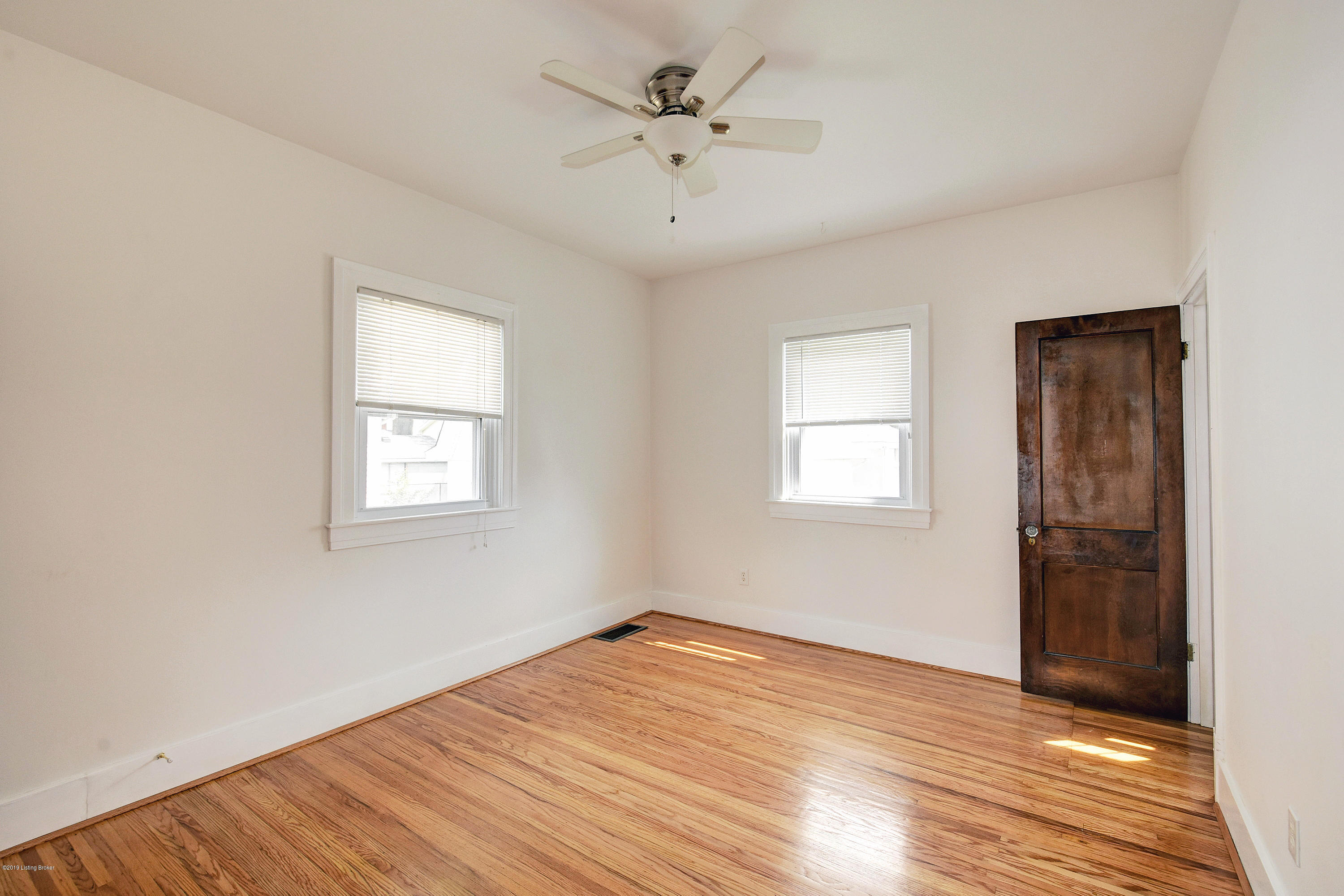 311 Fairlawn Road Louisville, KY 40207 - Photo 16 of 33 _DSC5299_301_302
