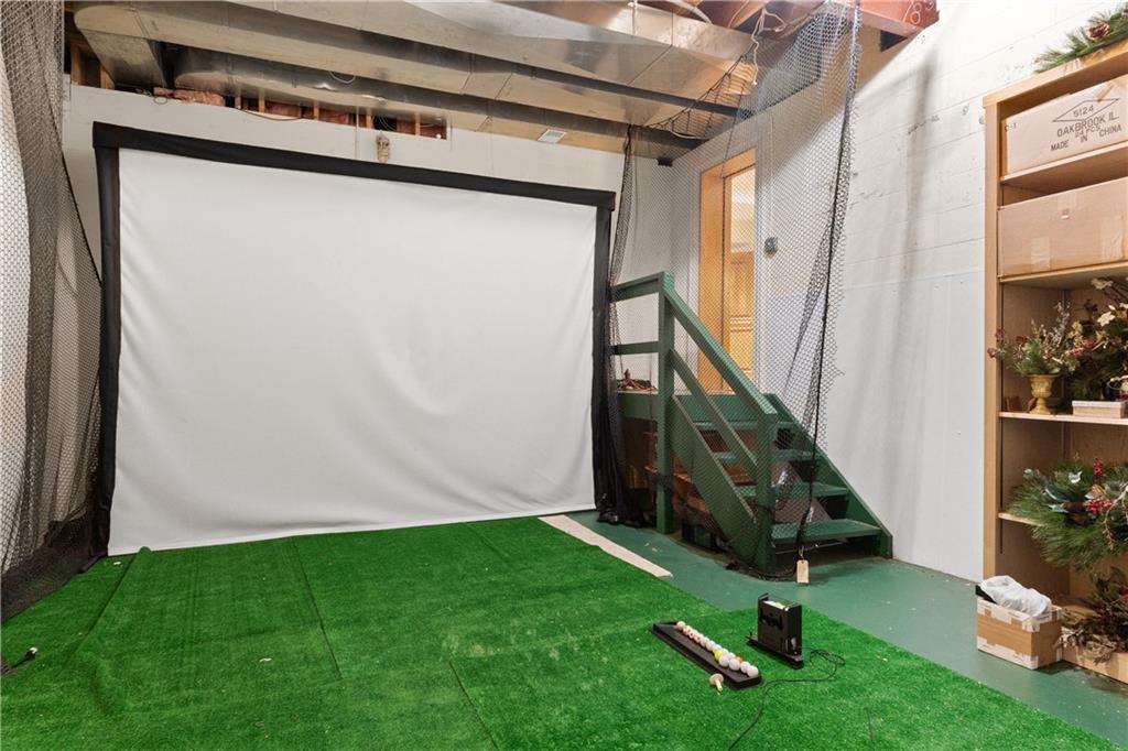 282 Justabout Road Venetia, PA 15367 - Photo 45 of 50 a view of an entryway with a hall