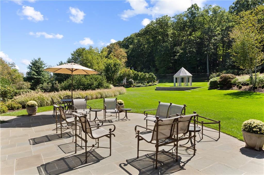 282 Justabout Road Venetia, PA 15367 - Photo 47 of 50 a view of a patio with furniture and a yard