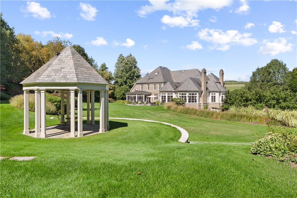 282 Justabout Road Venetia, PA 15367 - Photo 48 of 50 a view of a house with a yard table and chairs