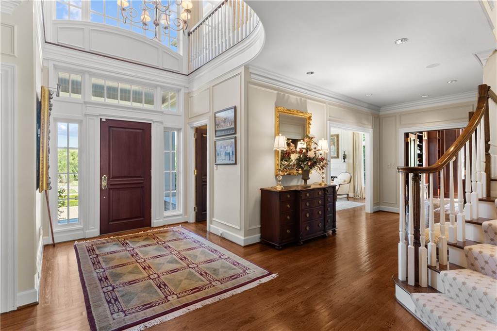 282 Justabout Road Venetia, PA 15367 - Photo 7 of 50 a living room with furniture