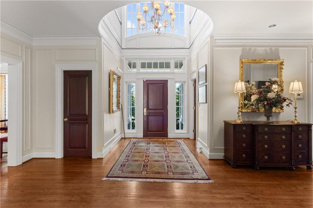 282 Justabout Road Venetia, PA 15367 - Photo 8 of 50 a view of a hallway with wooden floor and cabinet