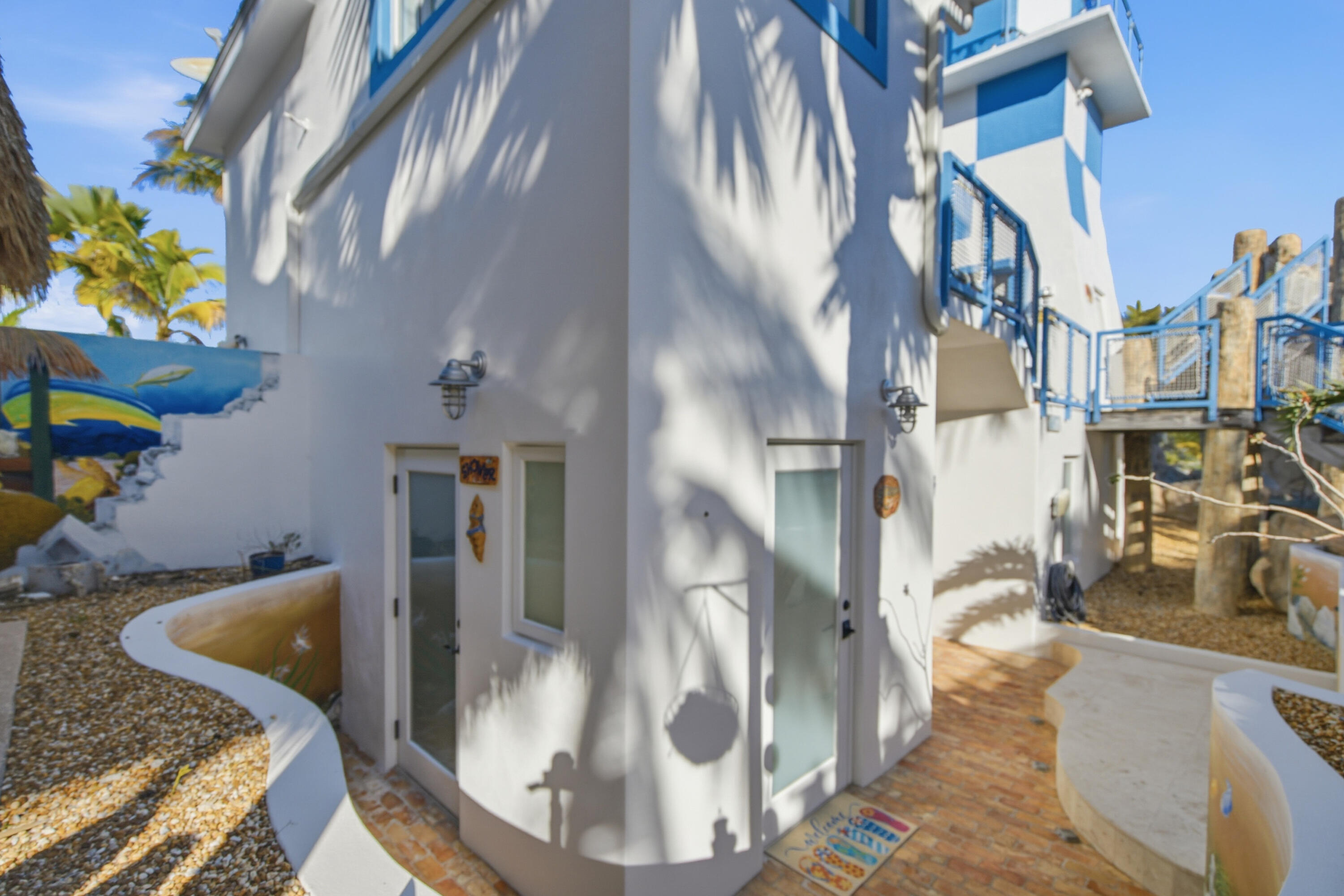 101 Oleander Circle Key Largo, FL 33037 - Photo 66 of 126 Light_and_Bunk_House_002