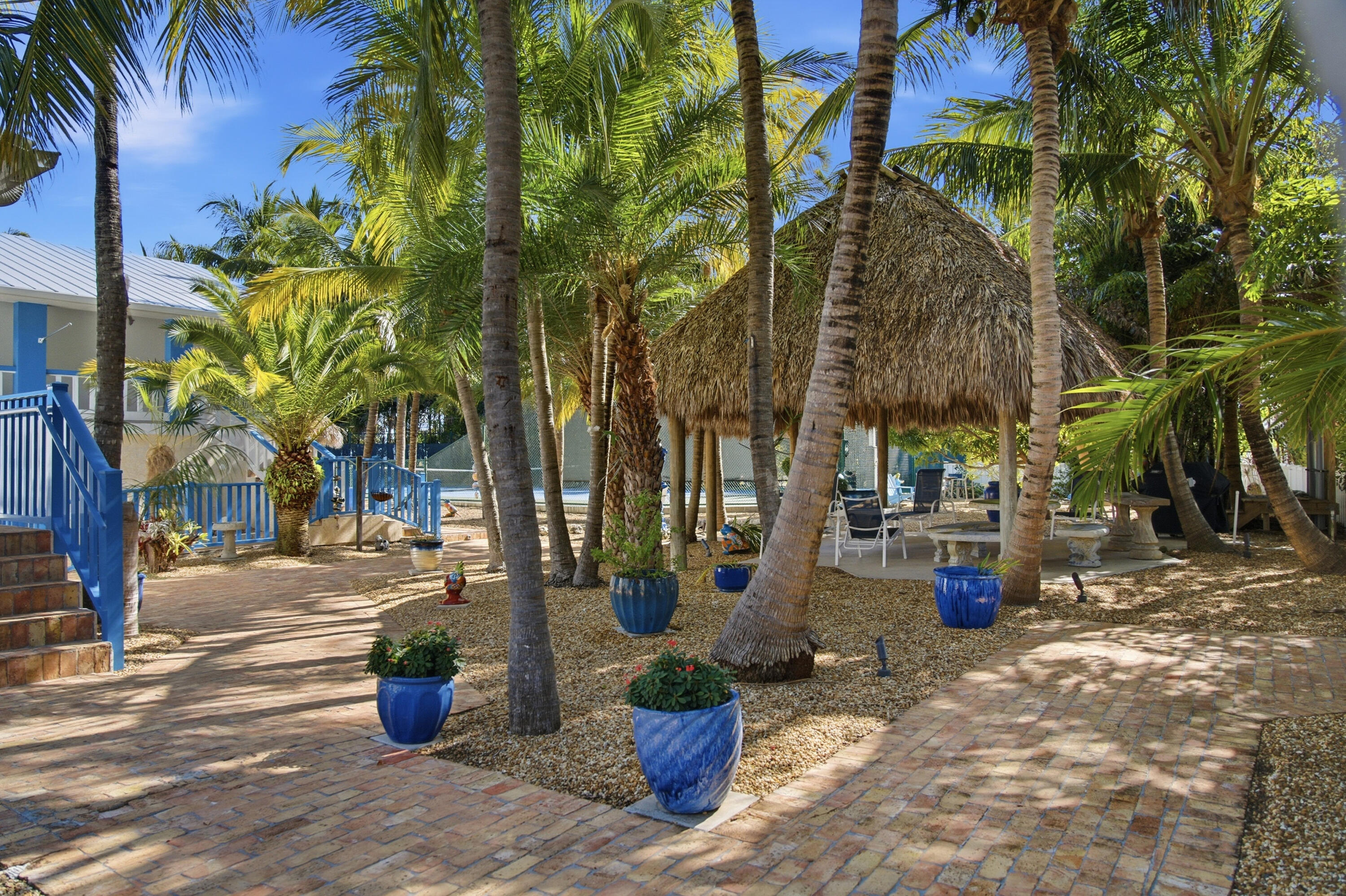 101 Oleander Circle Key Largo, FL 33037 - Photo 8 of 126 Courtyard_007