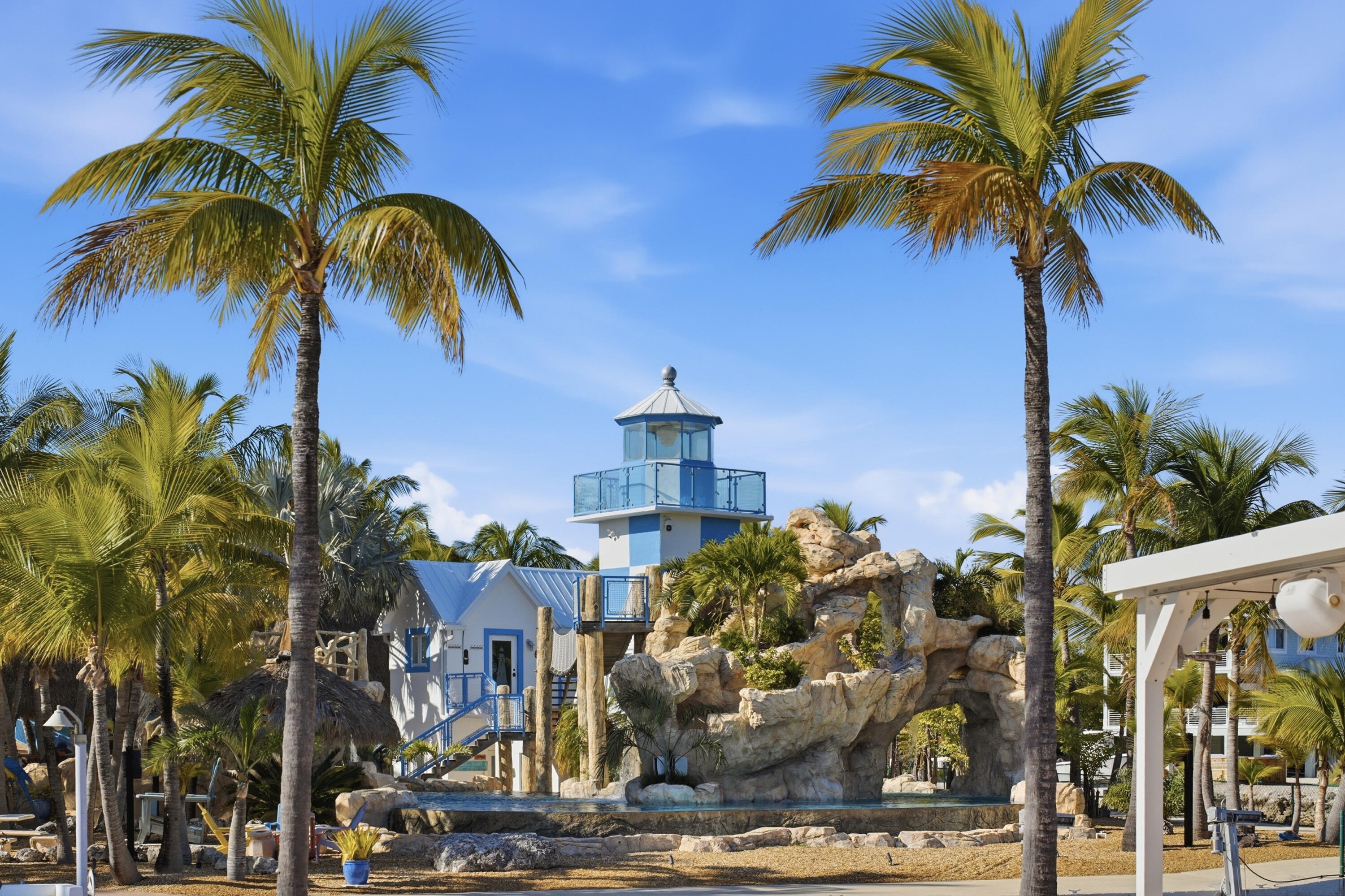 101 Oleander Circle Key Largo, FL 33037 - Photo 97 of 126 a view of multiple house with palm trees