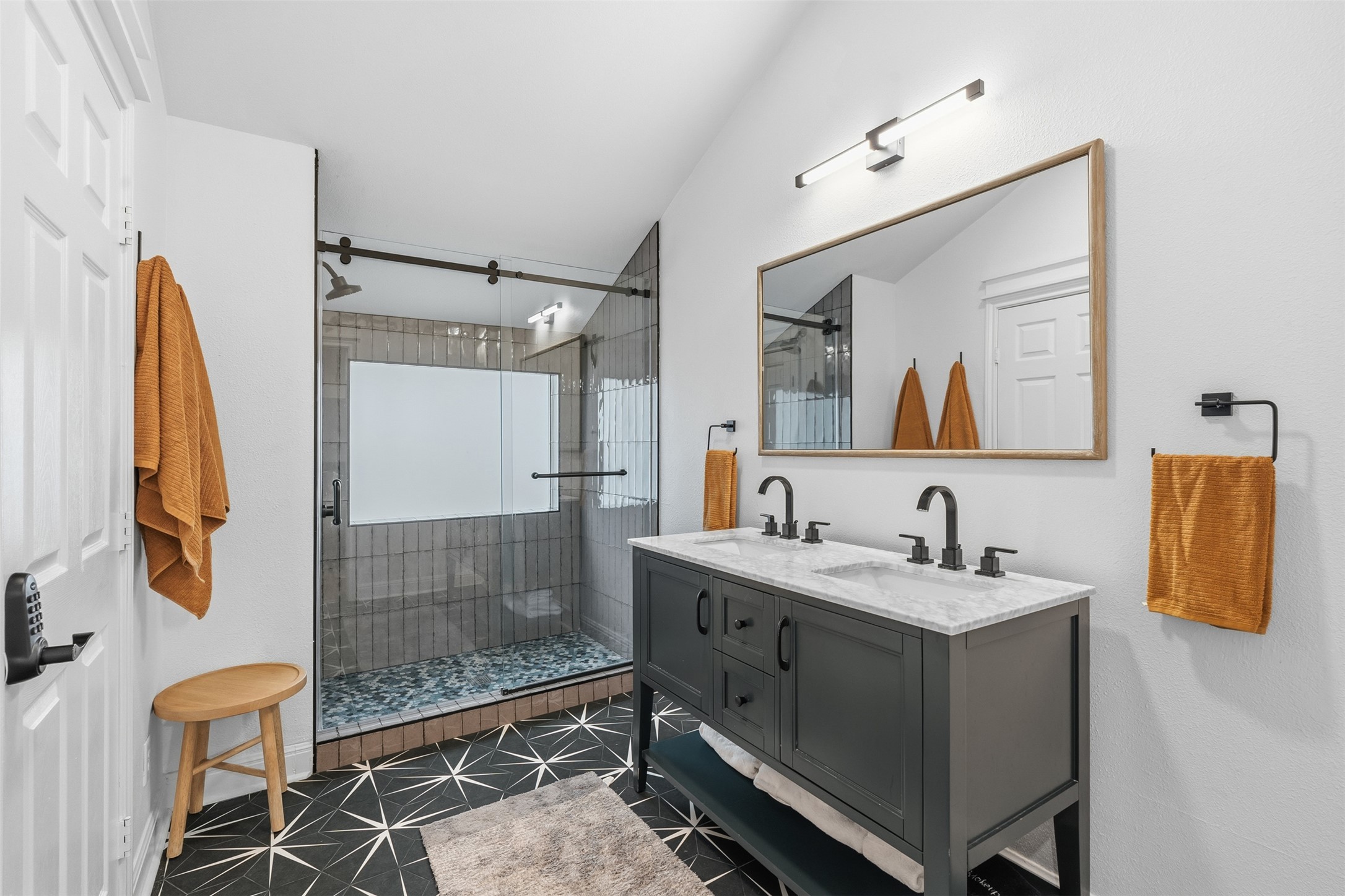 504 East 5th Street Georgetown, TX 78626 - Photo 23 of 34