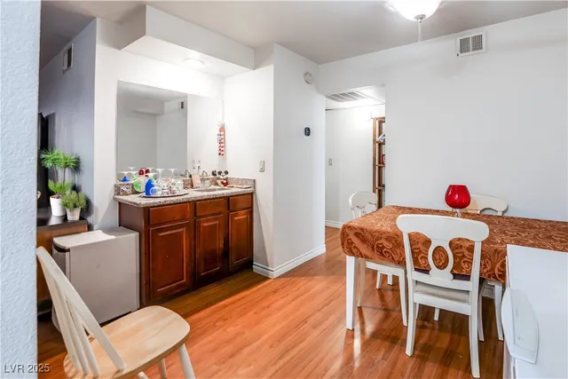 $199,999 | 2451 North Rainbow Boulevard, Unit 1083, Las Vegas, NV 89108