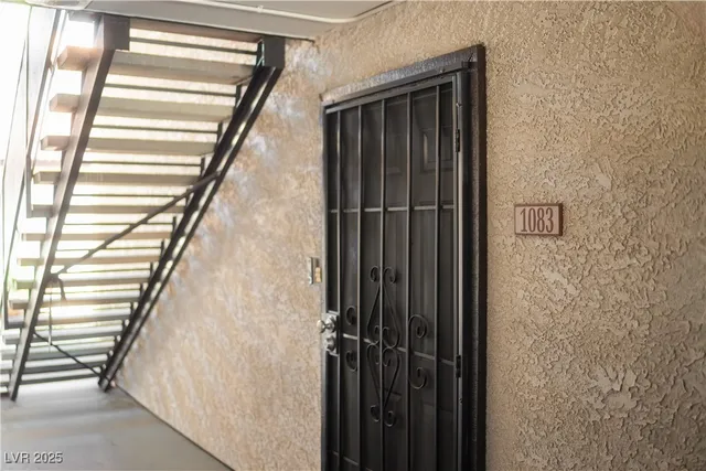 $199,999 | 2451 North Rainbow Boulevard, Unit 1083, Las Vegas, NV 89108