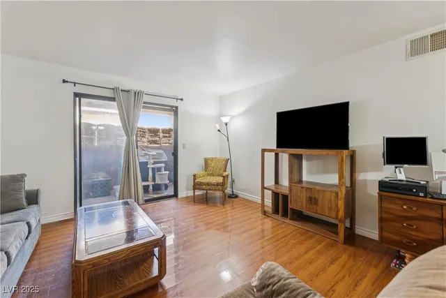 $199,999 | 2451 North Rainbow Boulevard, Unit 1083, Las Vegas, NV 89108