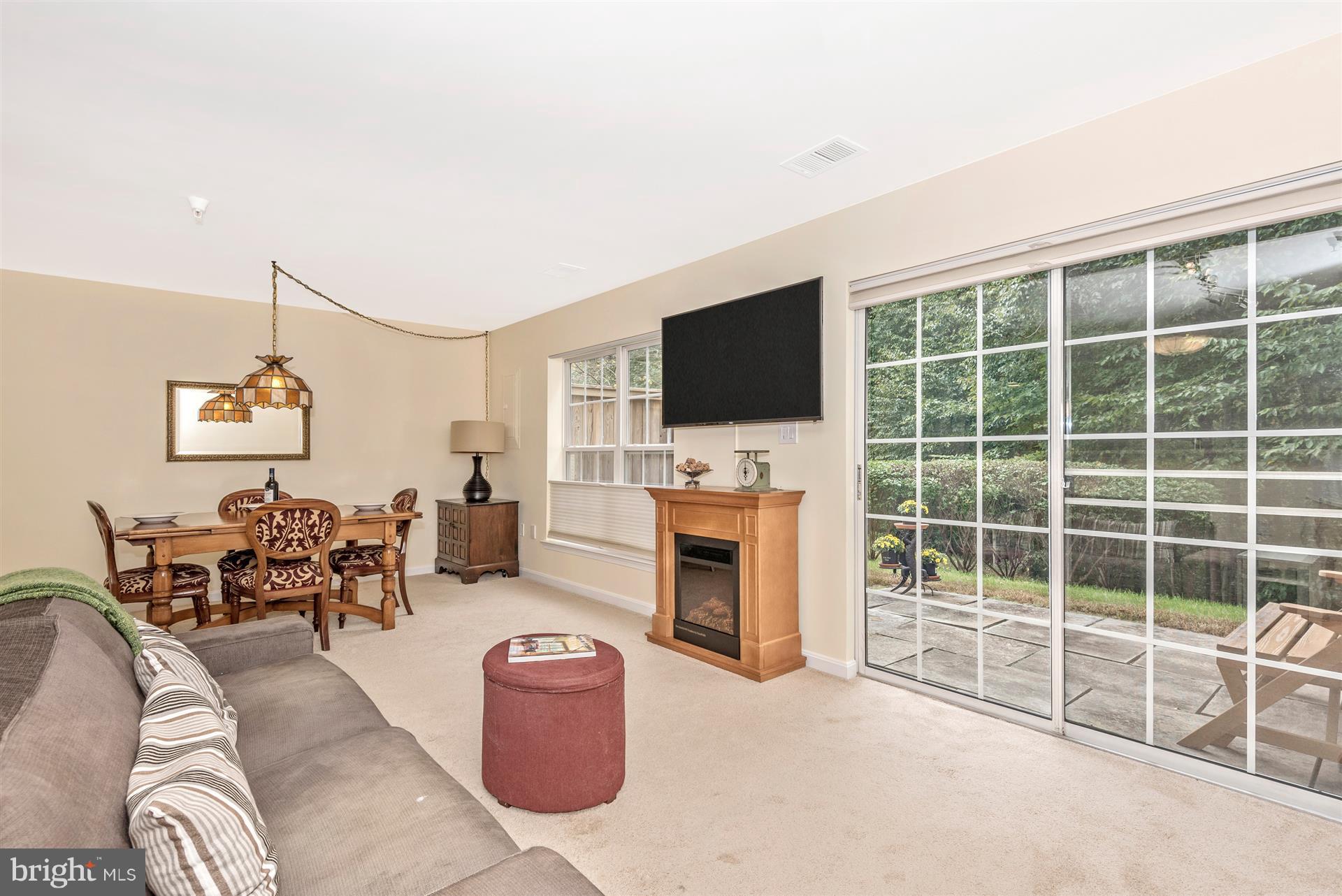 13974 Lullaby Road, Unit 3 Germantown, MD 20874 - Photo 24 of 28 Living Room