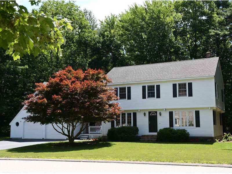 92 Pilgrim Road South Portland, ME 04106 - Photo 1 of 13 Exterior Front. Located on a dead...