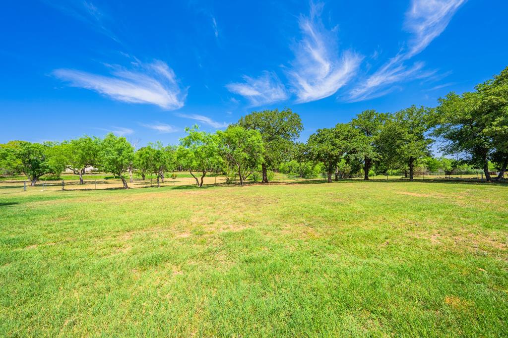 411 Emerald Loop Fredericksburg, TX 78624 - Photo 37 of 38