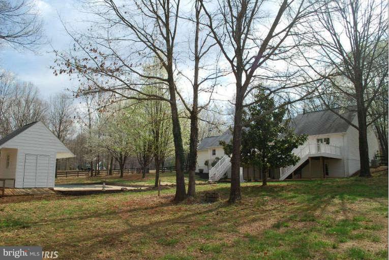 13102 Mill Road Fredericksburg, VA 22407 - Photo 25 of 27 Exterior (Rear)