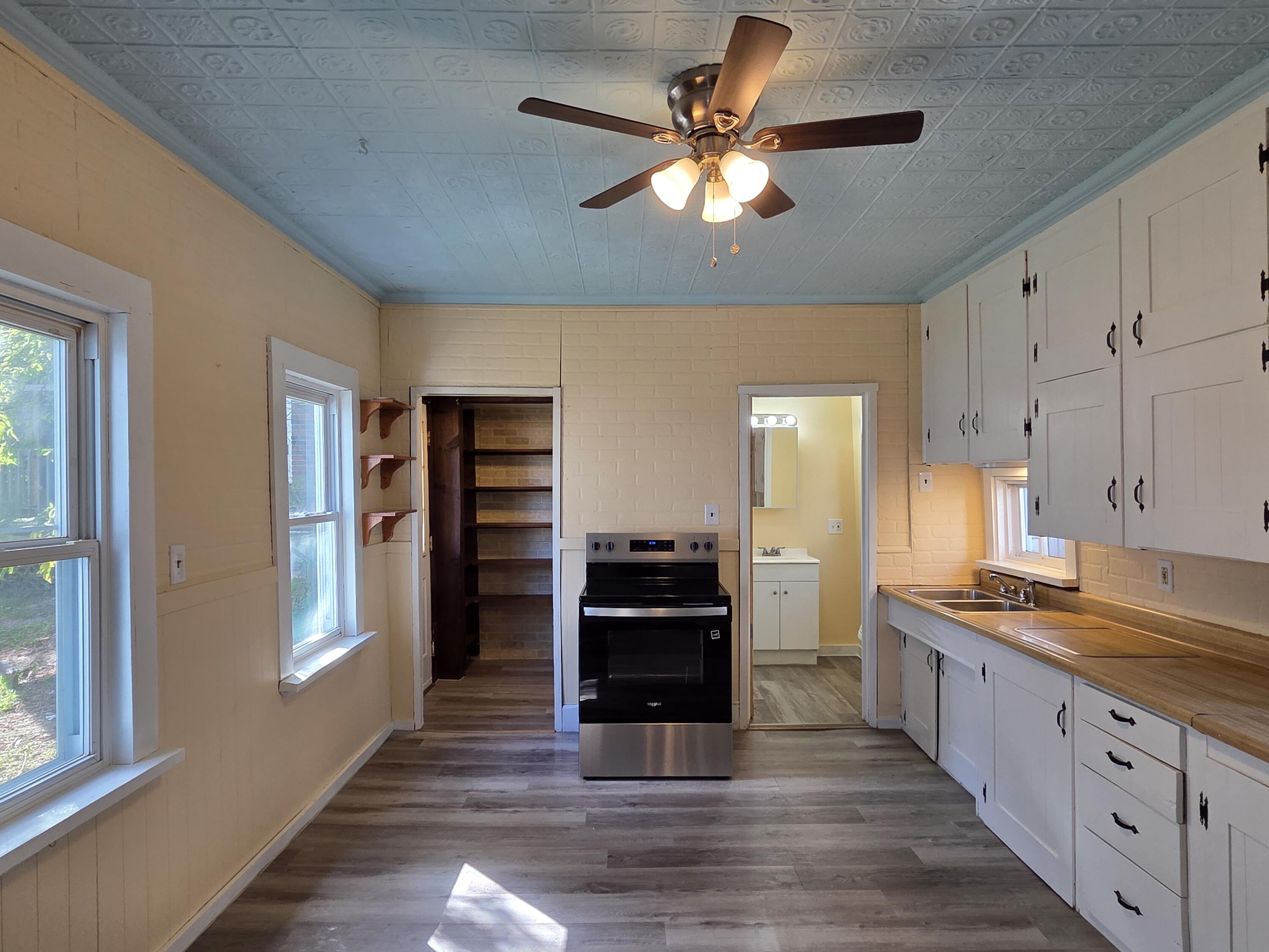 16 Kendall Street Augusta, ME 04330 - Photo 5 of 19 Kitchen