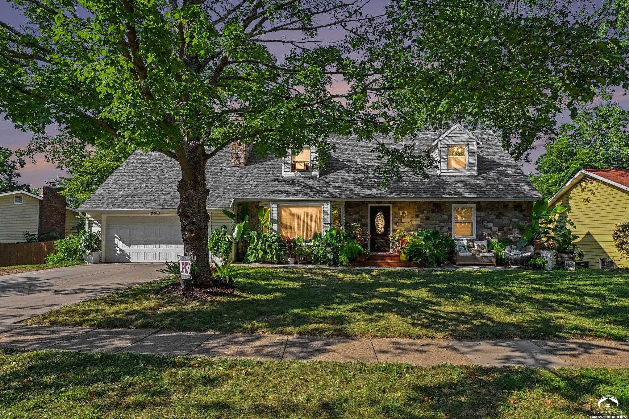 2905 Rimrock Drive Lawrence, KS 66047 - Photo 2 of 38 Gallery Image 2