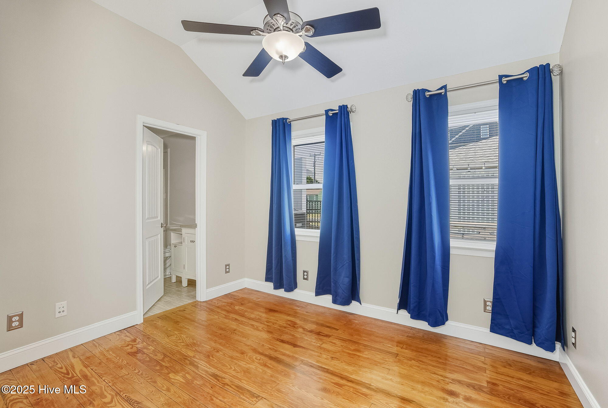 209 West Terminal Boulevard Atlantic Beach, NC 28512 - Photo 18 of 35 12-web-or-mls-chadwick-visuals-209-w-ter