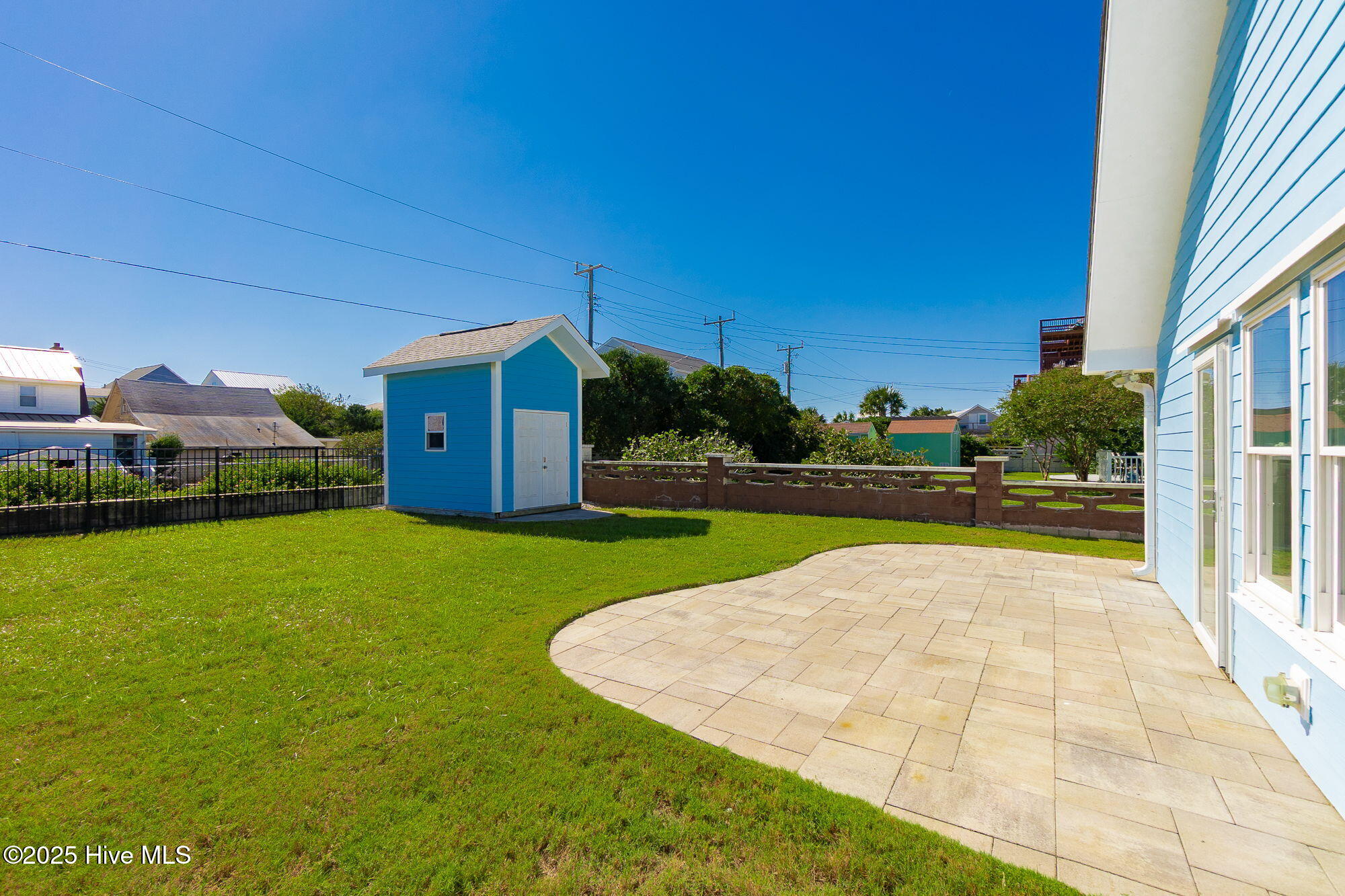 209 West Terminal Boulevard Atlantic Beach, NC 28512 - Photo 27 of 35 38-web-or-mls-chadwick-visuals-209-w-ter