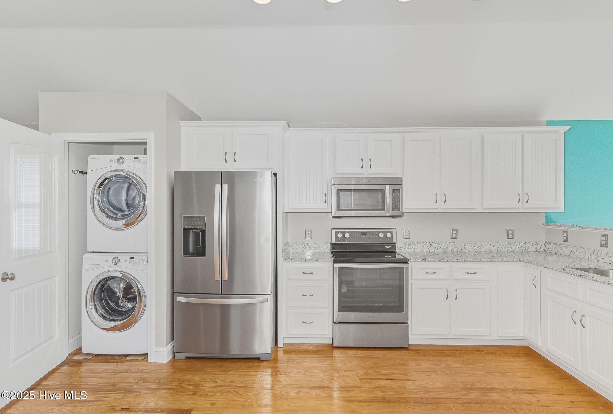 209 West Terminal Boulevard Atlantic Beach, NC 28512 - Photo 10 of 35 21-web-or-mls-chadwick-visuals-209-w-ter