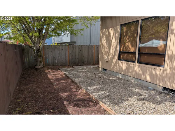 $425,000 | 4040 Southeast Wynnwood Drive, Hillsboro, OR 97123