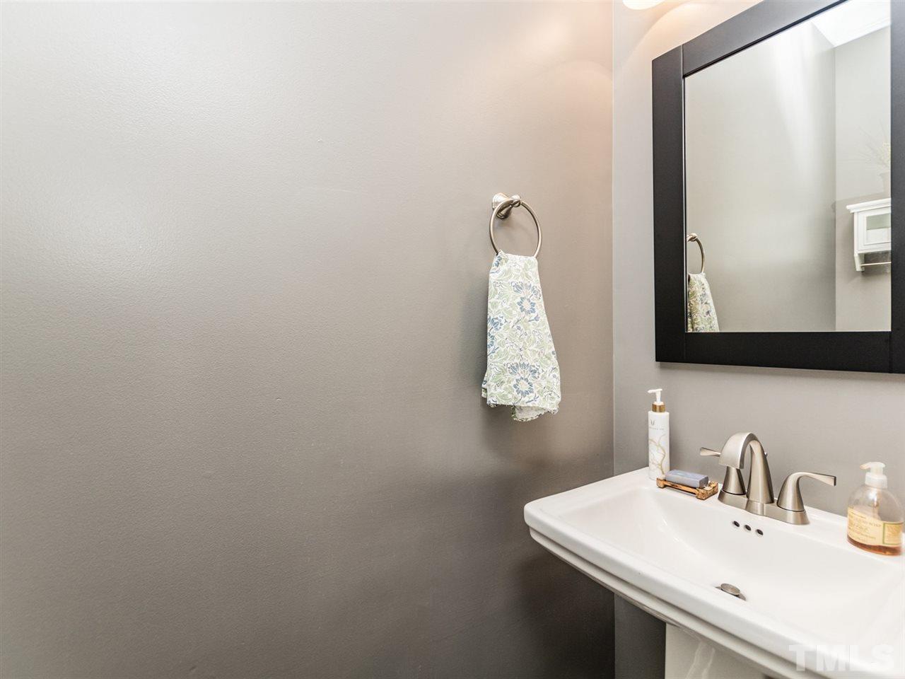 4916 Morning Edge Drive Raleigh, NC 27613 - Photo 13 of 23