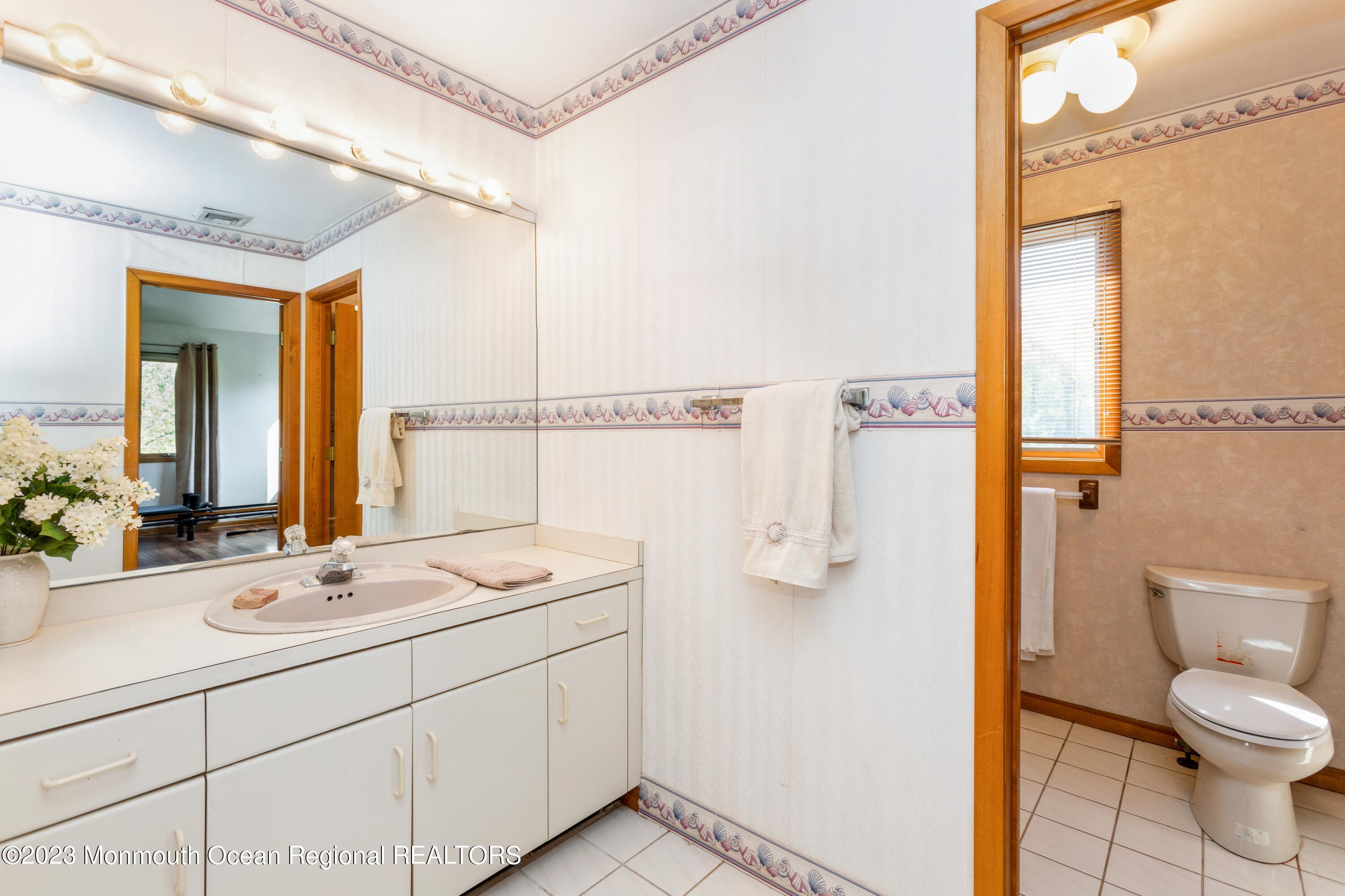 1121 Cooper Road Scotch Plains, NJ 07076 - Photo 25 of 43 25_1121CooperRd_2026_HiRes