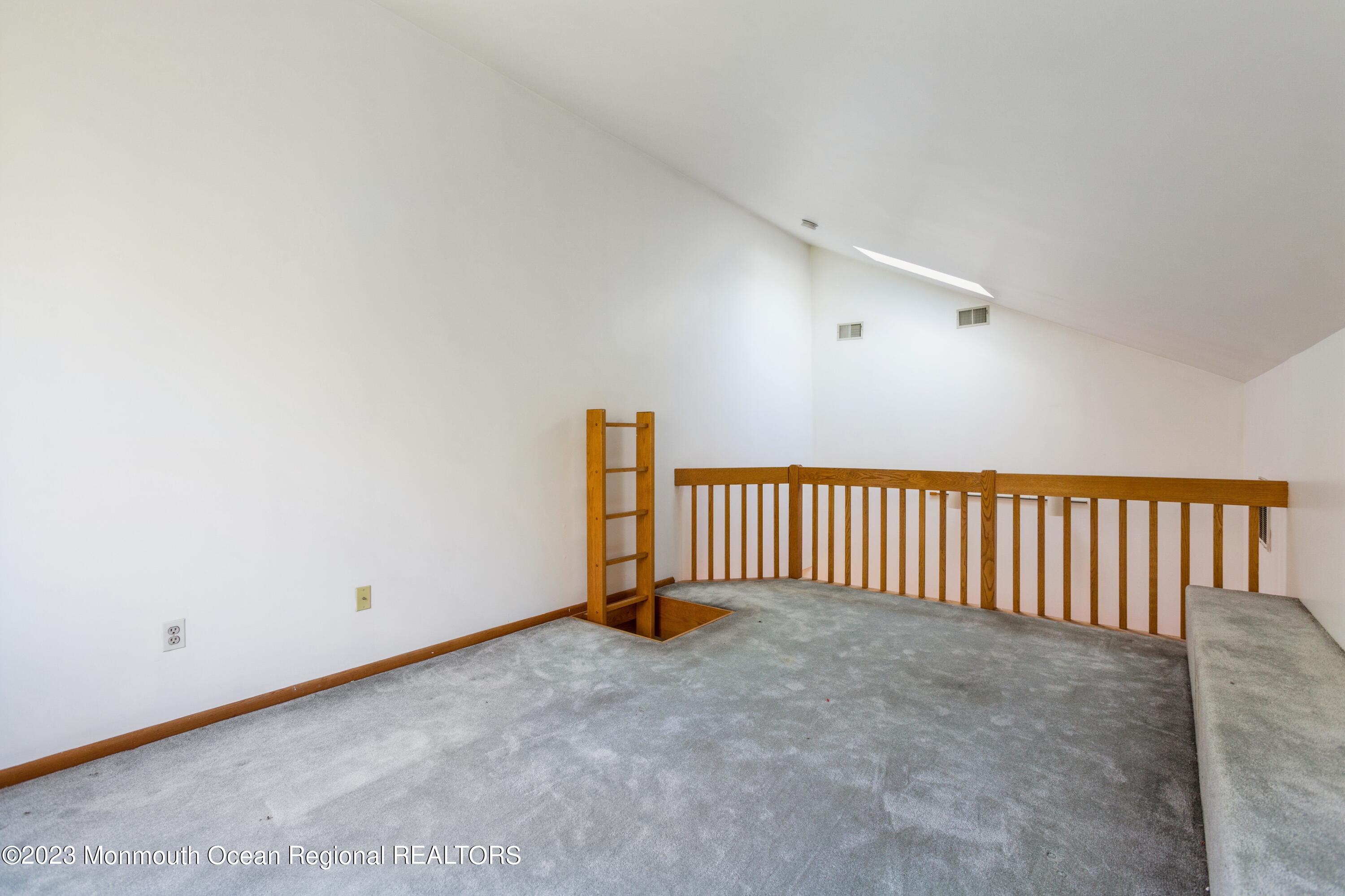 1121 Cooper Road Scotch Plains, NJ 07076 - Photo 30 of 43 31_1121CooperRd_2032_HiRes
