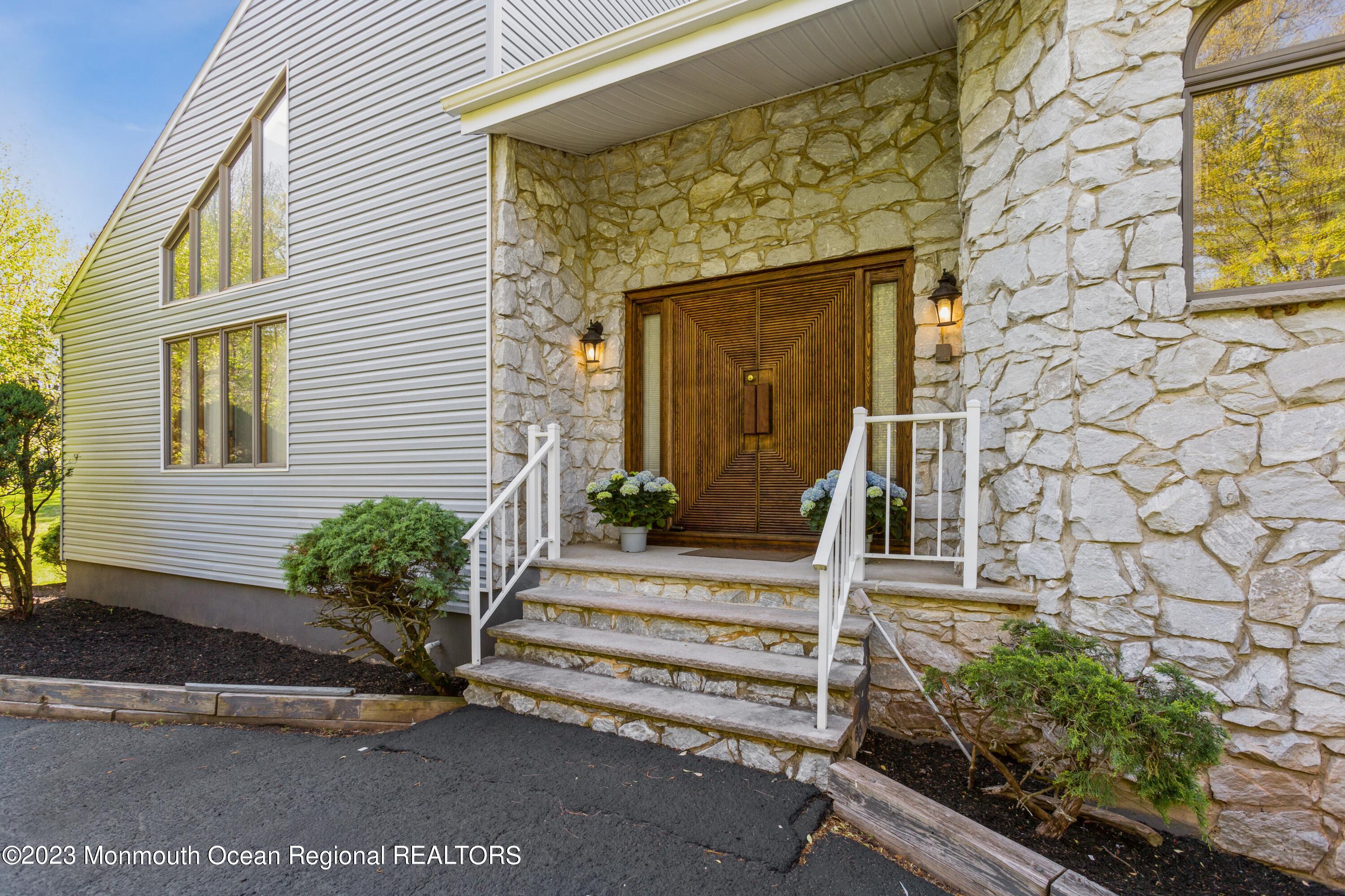 1121 Cooper Road Scotch Plains, NJ 07076 - Photo 4 of 43 41_1121CooperRd_2042_HiRes