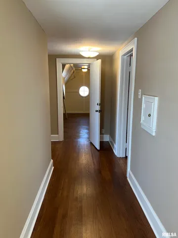 $169,900 | 215 East Vandalia Road, South Jacksonville, IL 62650