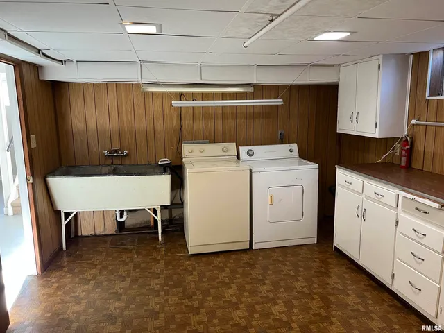 $169,900 | 215 East Vandalia Road, South Jacksonville, IL 62650