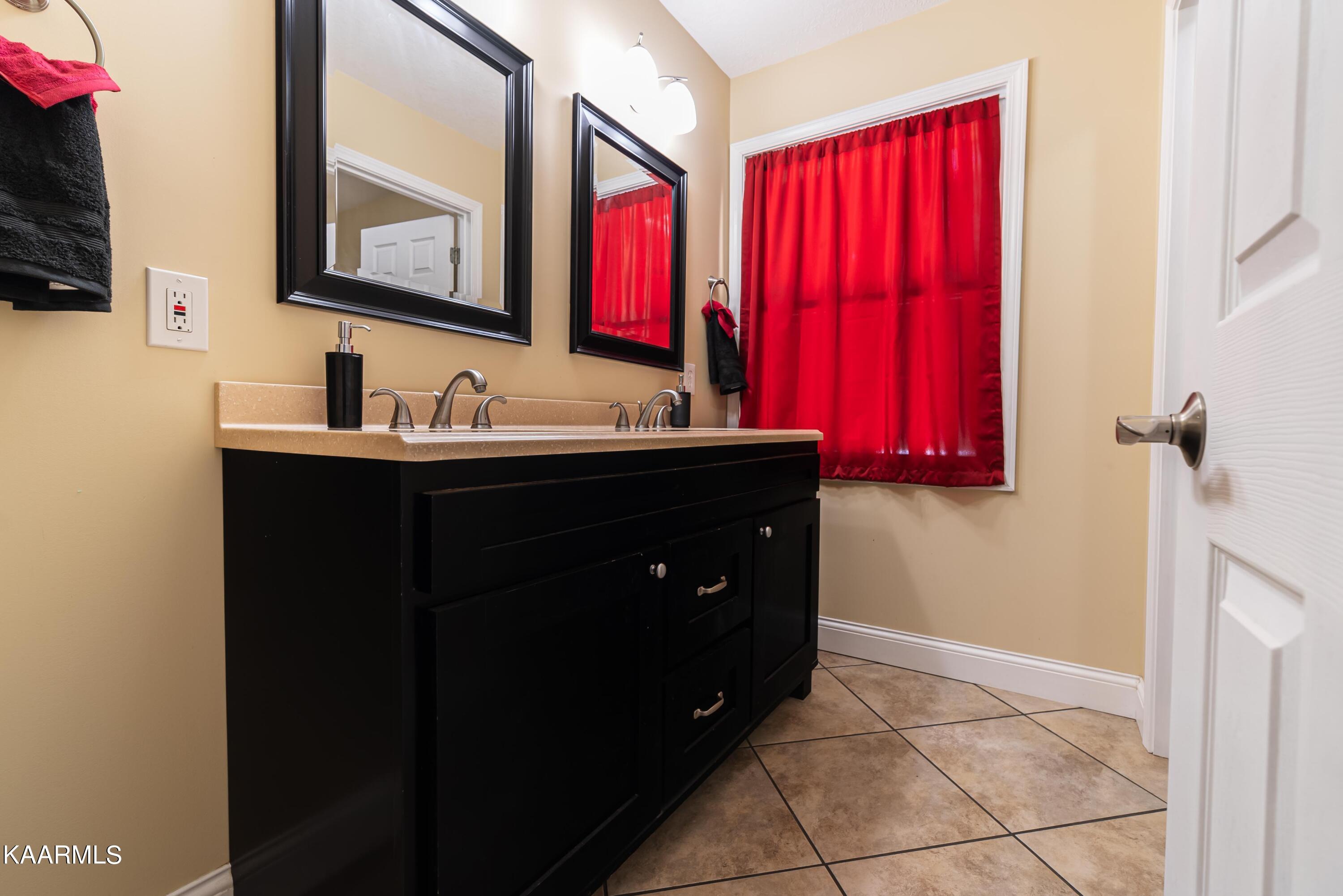 128 West Arrowwood Road Oak Ridge, TN 37830 - Photo 11 of 35 Photo-11