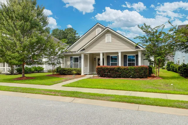 $712,900 | 3028 Caspian Court, Mount Pleasant, SC 29466
