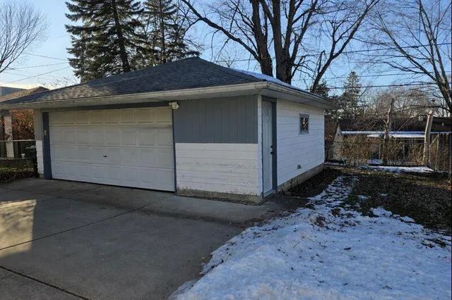 $239,900 | 2573 South 76th Street, West Allis, WI 53219