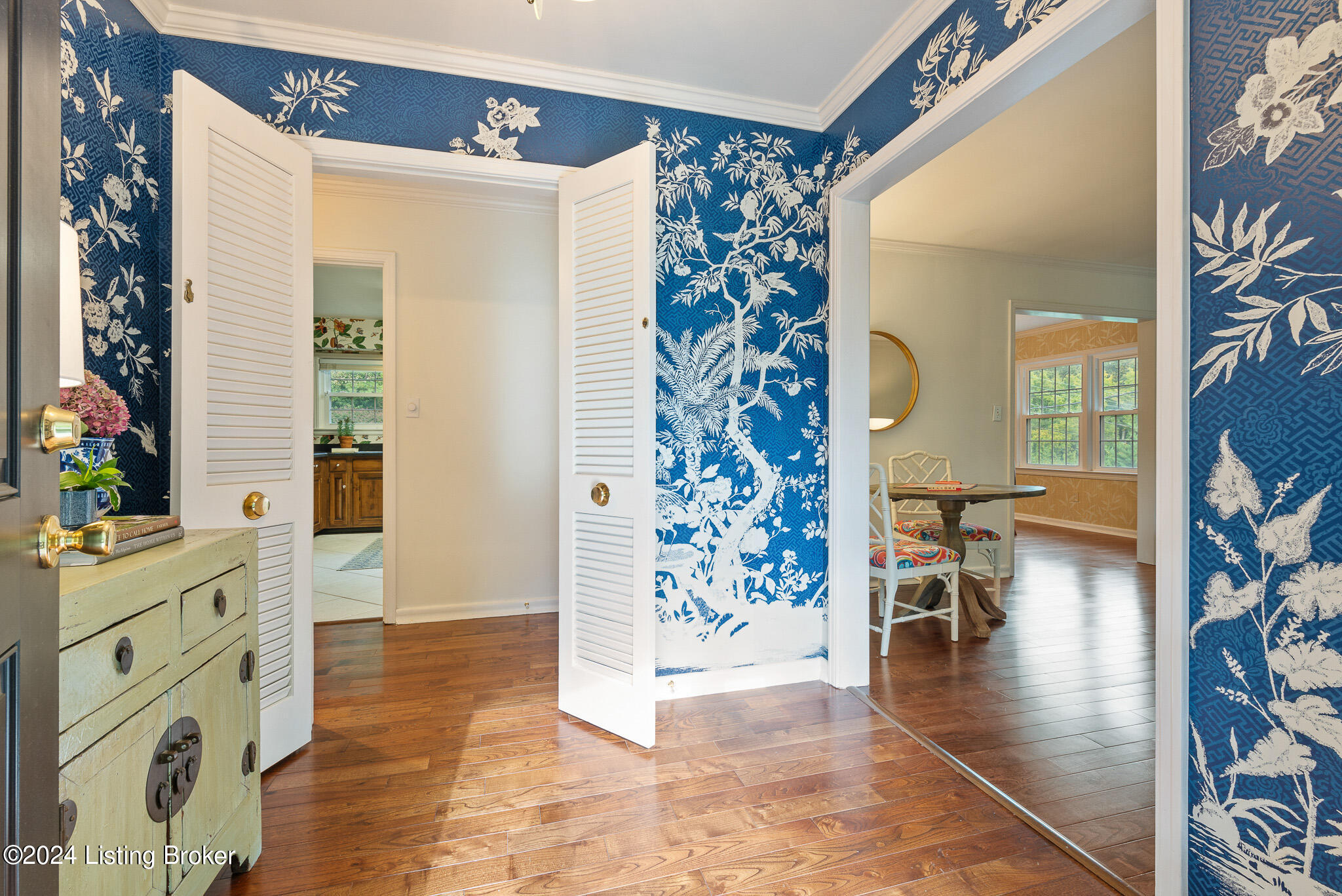 509 Brookview Road Louisville, KY 40207 - Photo 3 of 43 509 Brookview Rd-11