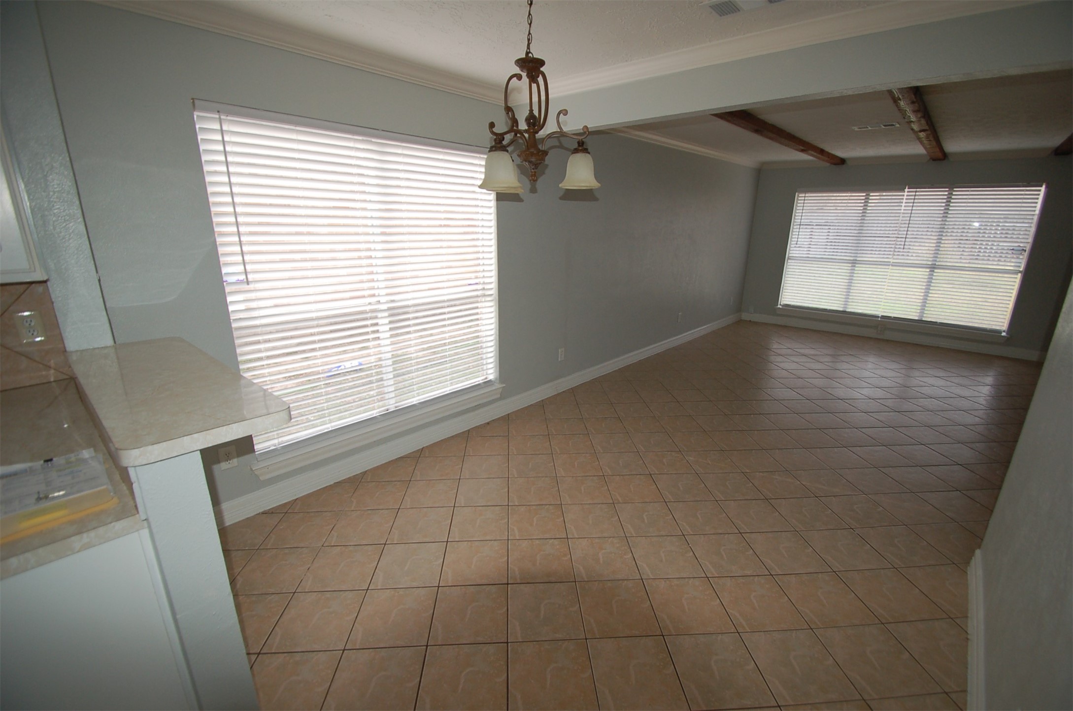 3338 Walhalla Drive Houston, TX 77066 - Photo 11 of 29 Breakfast room