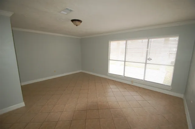 $270,000 | 3338 Walhalla Drive, Houston, TX 77066