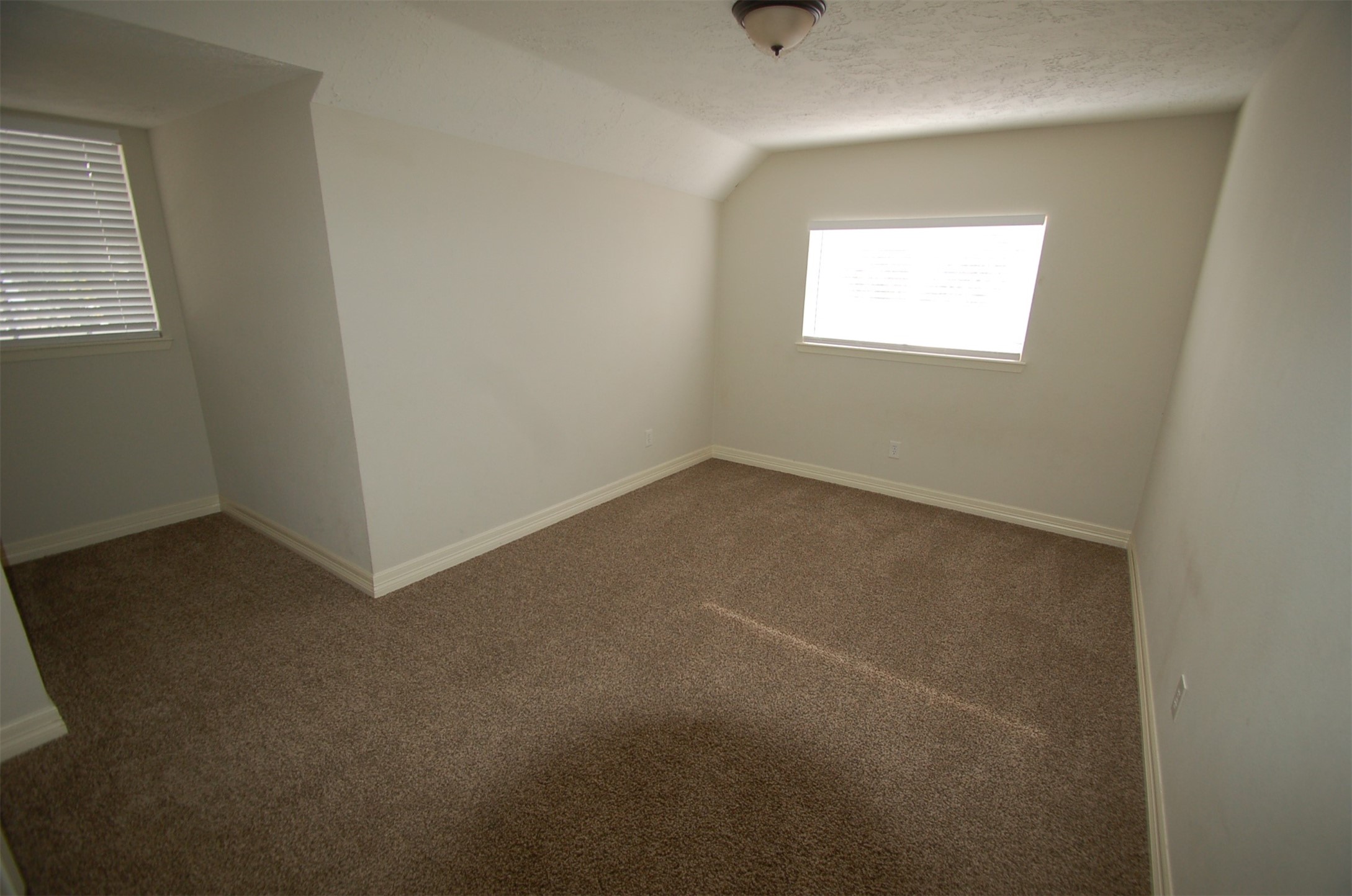 3338 Walhalla Drive Houston, TX 77066 - Photo 24 of 29 4th bed room