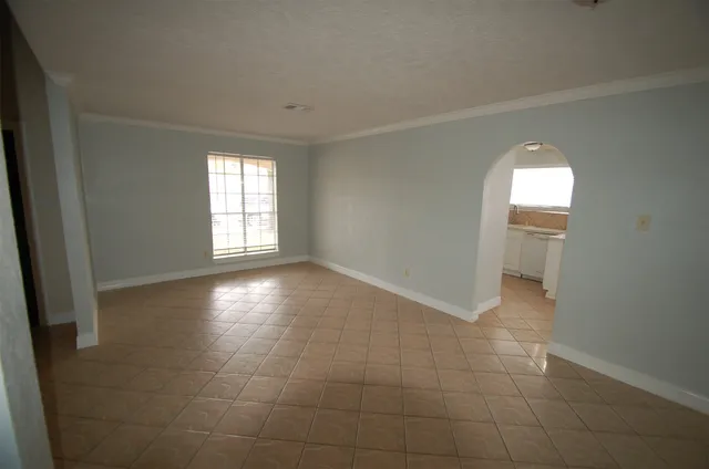 $270,000 | 3338 Walhalla Drive, Houston, TX 77066